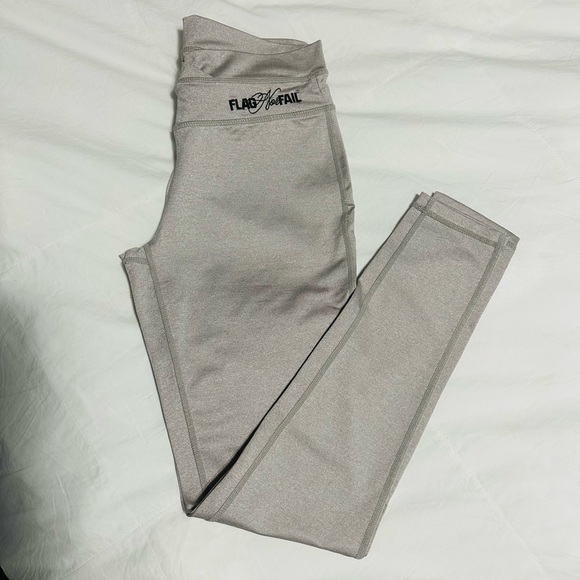 Flag Nor Fail leggings - Picture 2 of 6